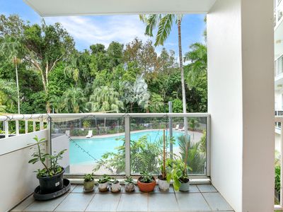 215 / 305-341 Coral Coast Drive, Palm Cove