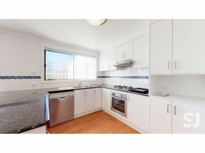 19 Dunheved Circle, Dubbo