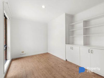 2 / 6 Nandina Court, Strathdale