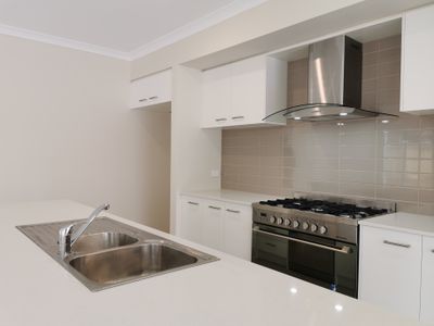 16 Gambino Crescent, Truganina