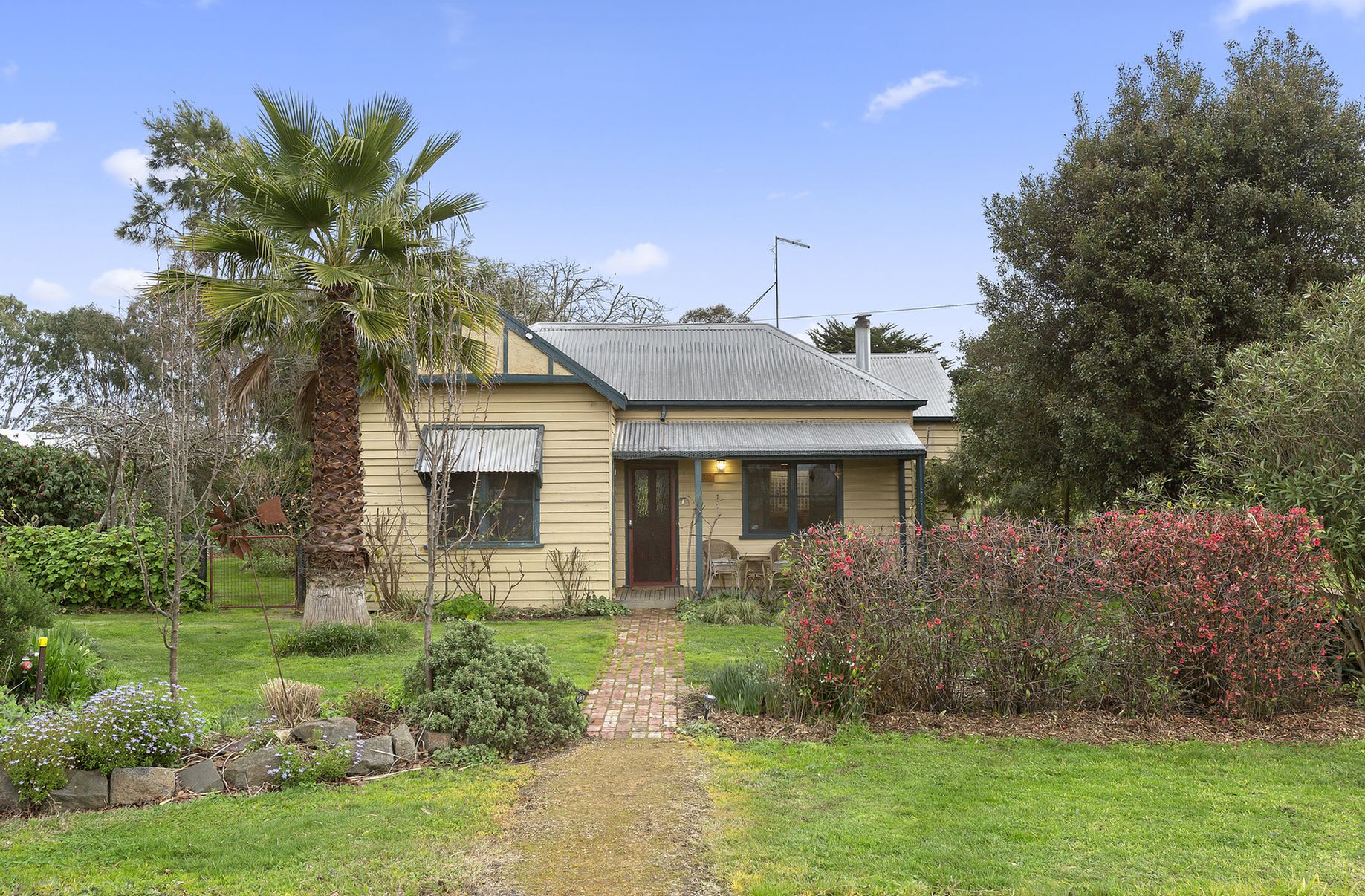 32 ENNIS STREET, Birregurra