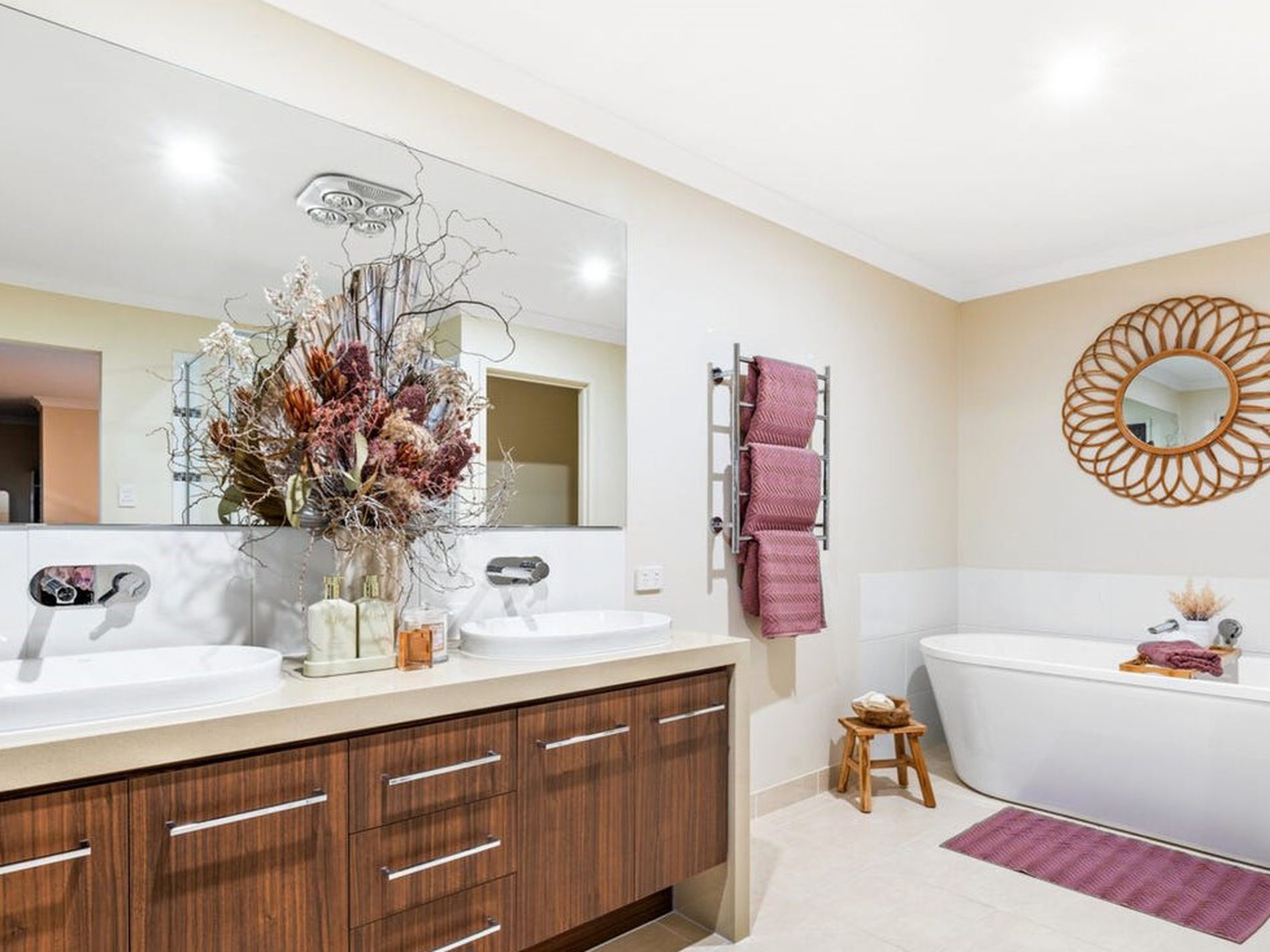 4 Kimberley Creek Road, Upper Coomera