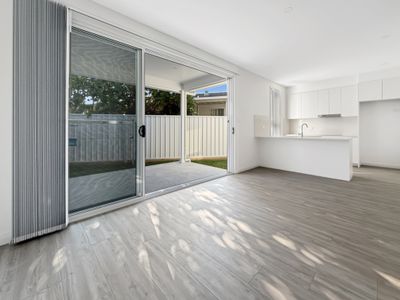 2 / 44 President Wilson Walk, Tanilba Bay