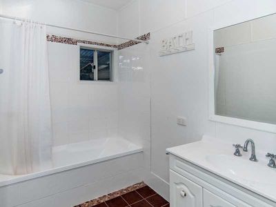 11 Beth Street, North Booval