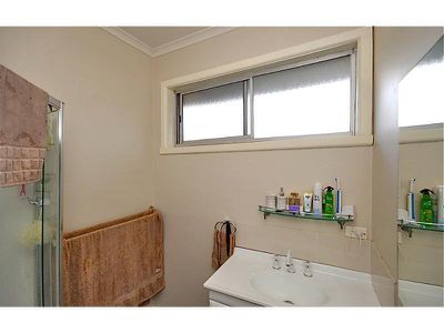109 Symonds Street, Golden Square