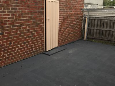8 Colonel Street, Clayton