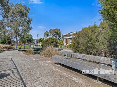 33 Fadden Mews, Officer