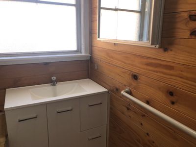 8 Olney Avenue, Thomson