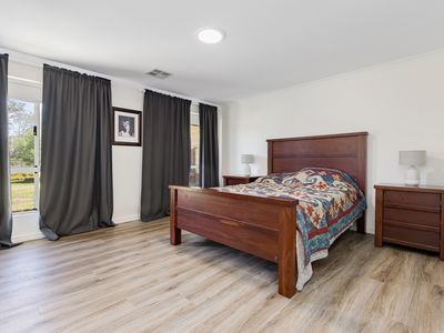 99 Tuart Road, Oakford