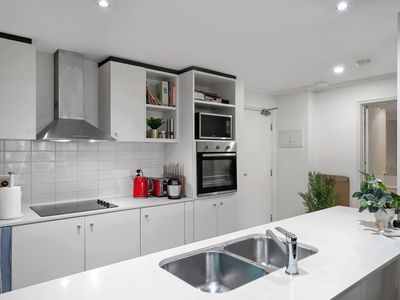 3 / 138 Mounts Bay Road, Perth