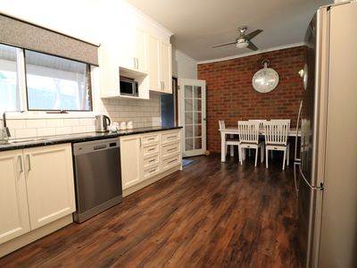 2B Delhi Street, Seymour