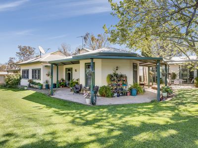 68 Sweetwater Road, Mullengandra