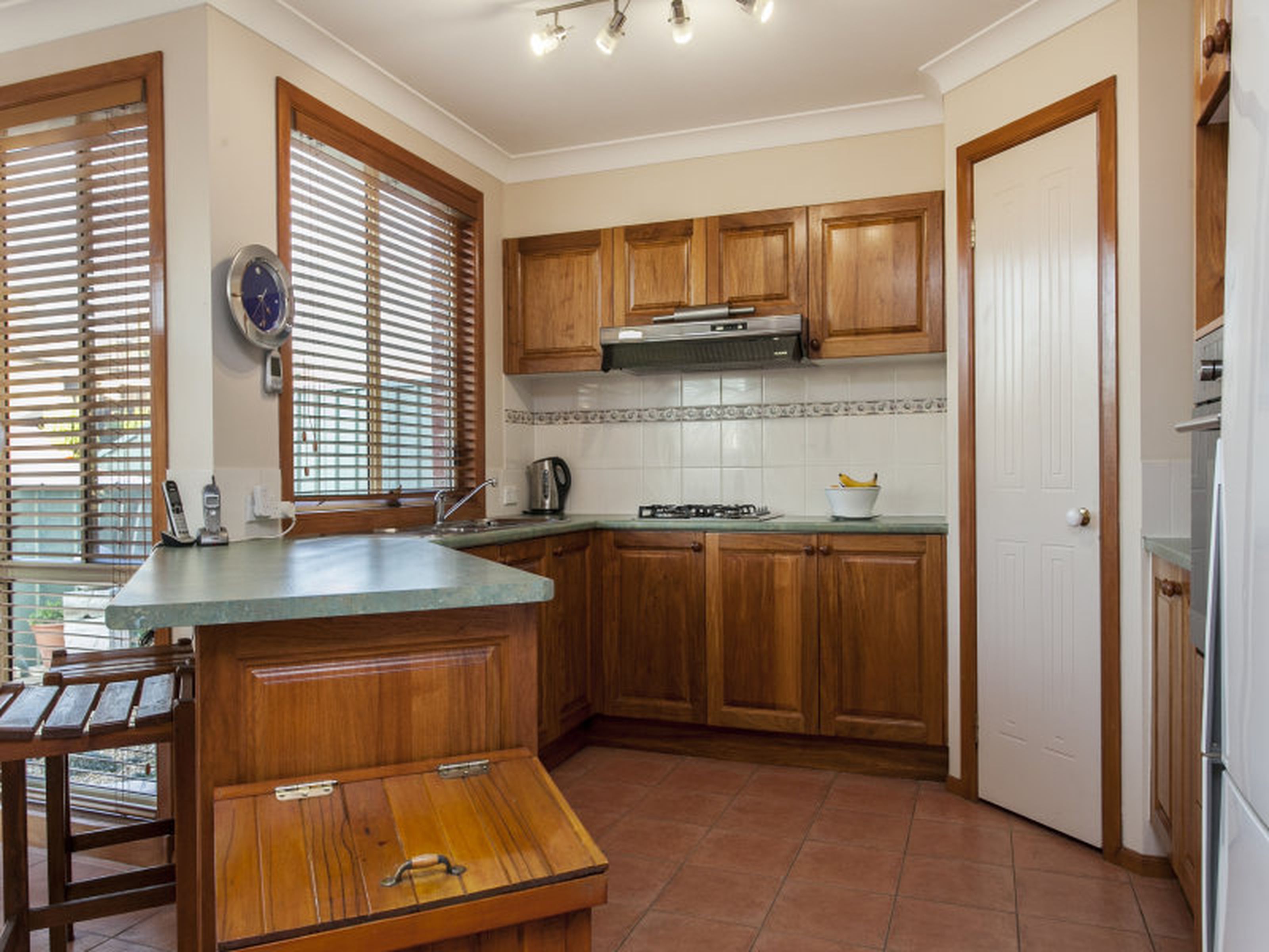 162 Ridgetop Drive, GLENMORE PARK