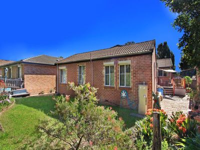 14 Stanthorpe Drive, Kanahooka