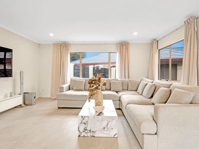 21 Blethyn Place, Te Atatu South