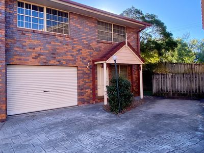 8 / 8-12 Quinn Street, Toowong