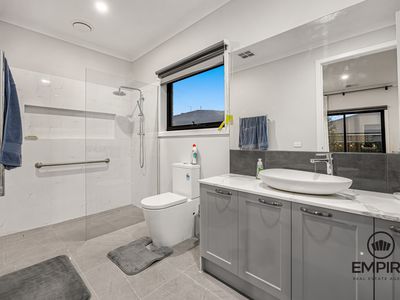 19 Kernot Parade, Clyde
