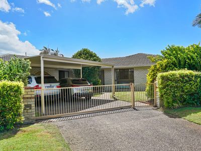 5 Wills Court, Paradise Point