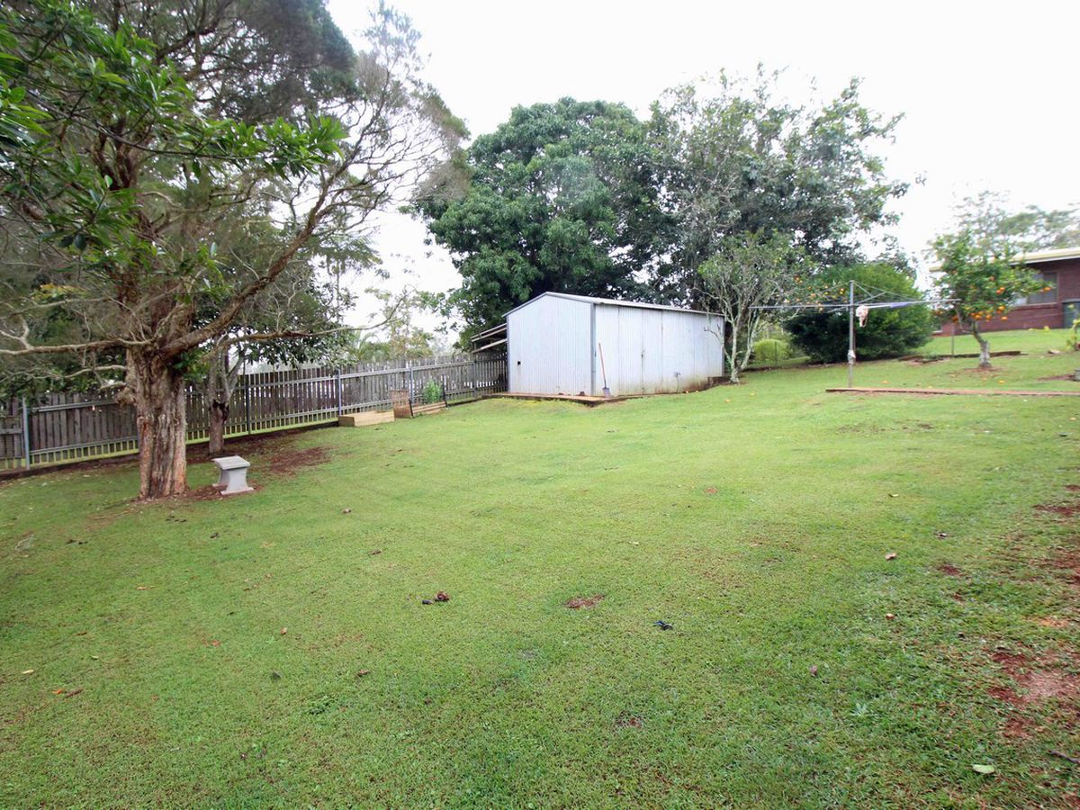 23 Putt St, Atherton