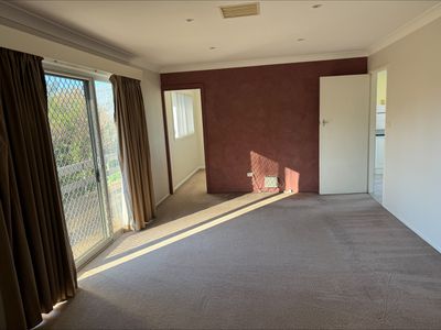 31 Barton Street, Parkes