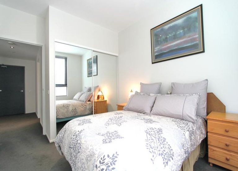 915 / 610 St Kilda Road, Melbourne