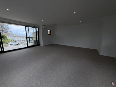 5 / 81-83 Ocean Parade, The Entrance