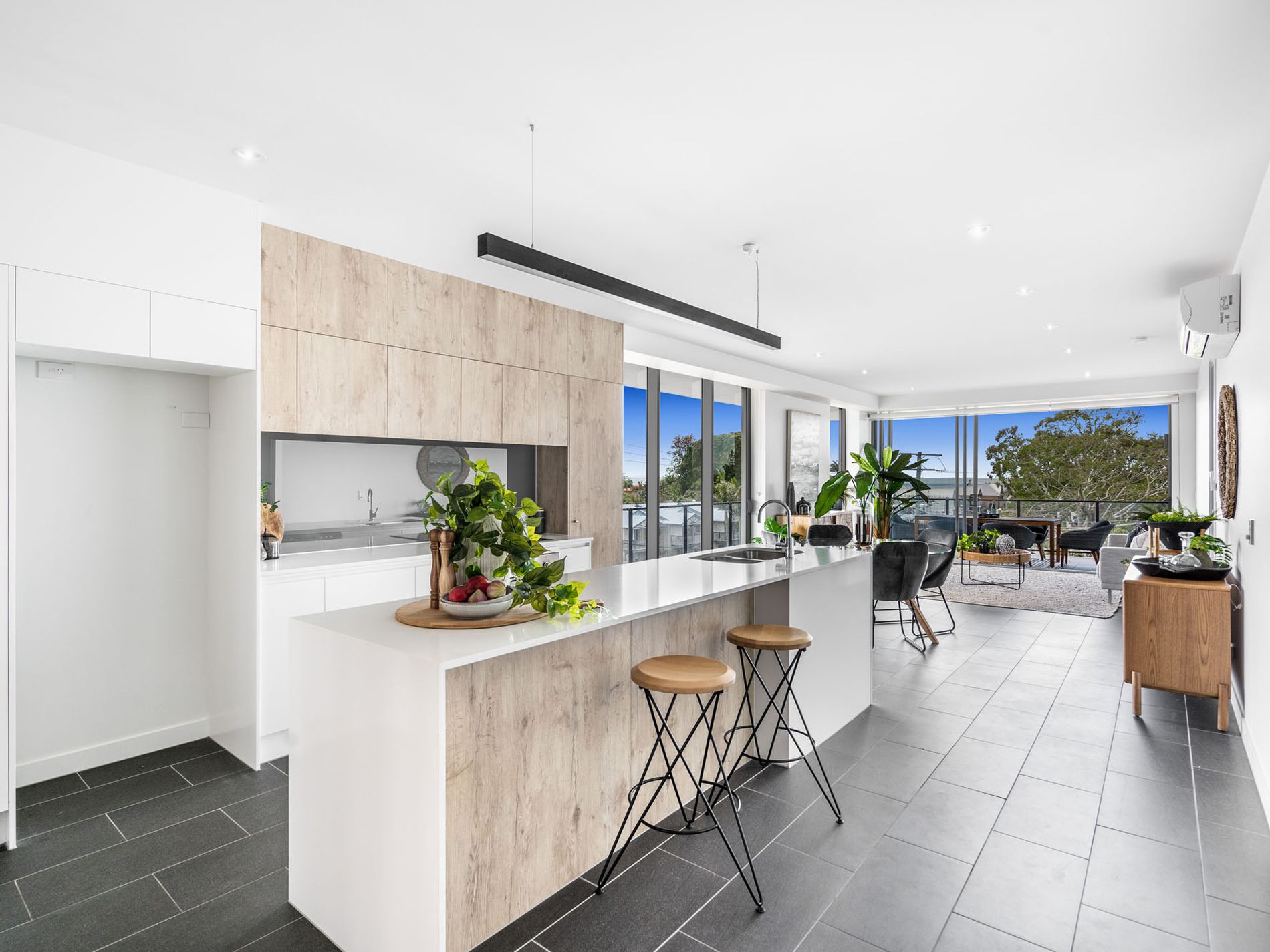 310 / 32 Glenora Street, Wynnum Sash & Gable Property