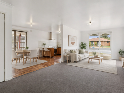 4 Elaine Ct, Cranbourne