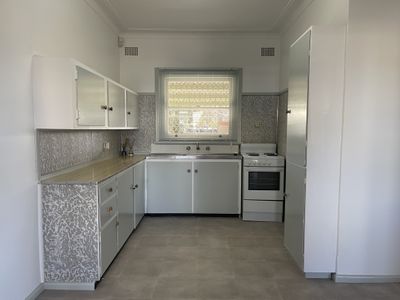 2 Edgeroy Street, Tamworth