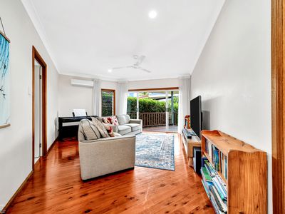 33 Eugenia Crescent, Redlynch