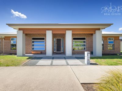 44 KELLIHER AVENUE, Wodonga