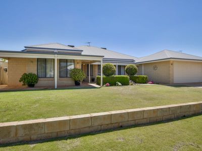 16 Vitali Crescent, Somerville