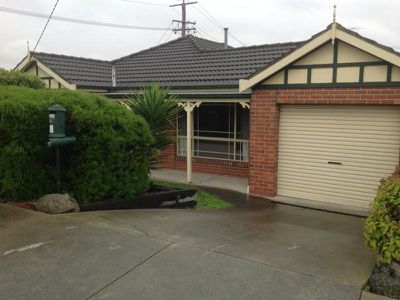 1 Burlington Crescent, Leopold