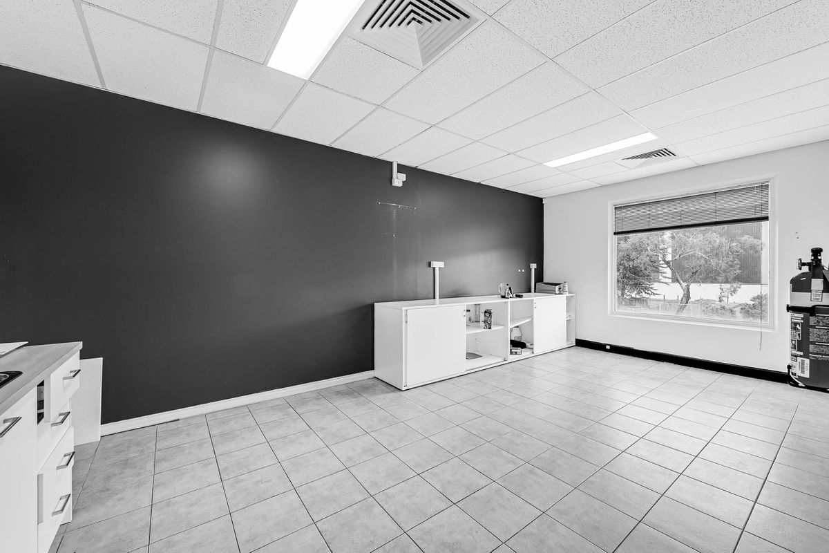 19-21 Slough Road, Altona