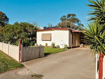 18 Murphy St, Rutherglen