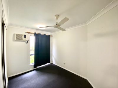 3 Lyndon Close, Bentley Park