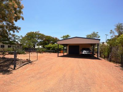 63 Falcon Street, Longreach