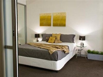 R202 / 1 Retreat Street, Alexandria
