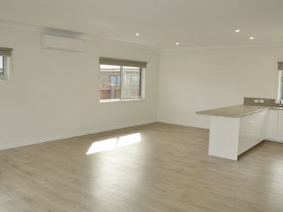 7 / 18 Kidston Parade, Mansfield