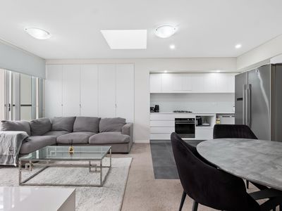 403 / 33 Simon Street, Tallawong
