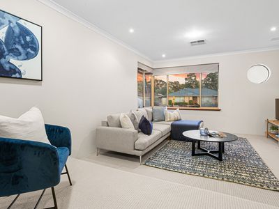 89 Aitken Drive, Winthrop