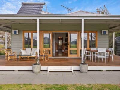 2271 Snow Road, Markwood