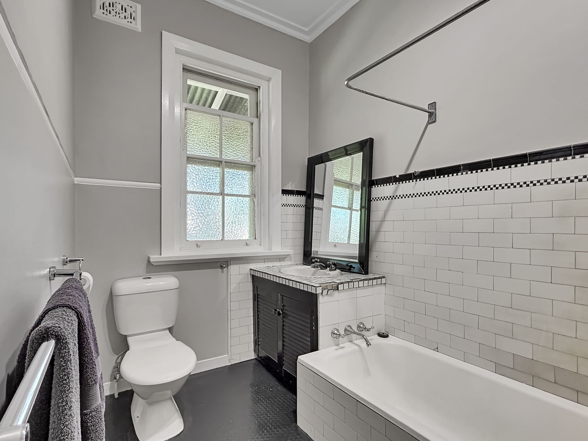 129 Third Avenue, Narromine