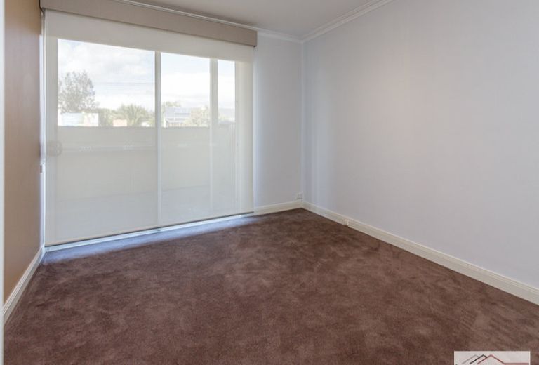 44 Scarborough Drive, Patterson Lakes
