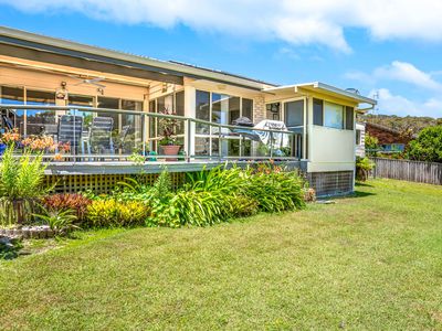 16 Kentia Drive, Forster