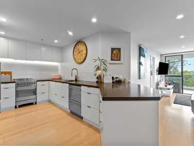 4B/175 Hurstmere Road, Takapuna