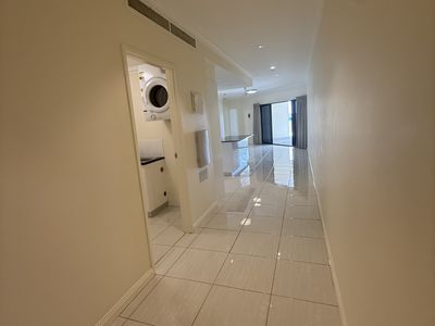 305 / 12 salonika, Parap