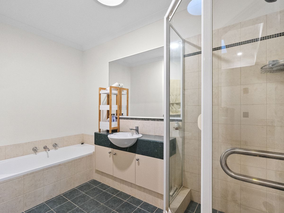 58 Lakeside Drive, Joondalup