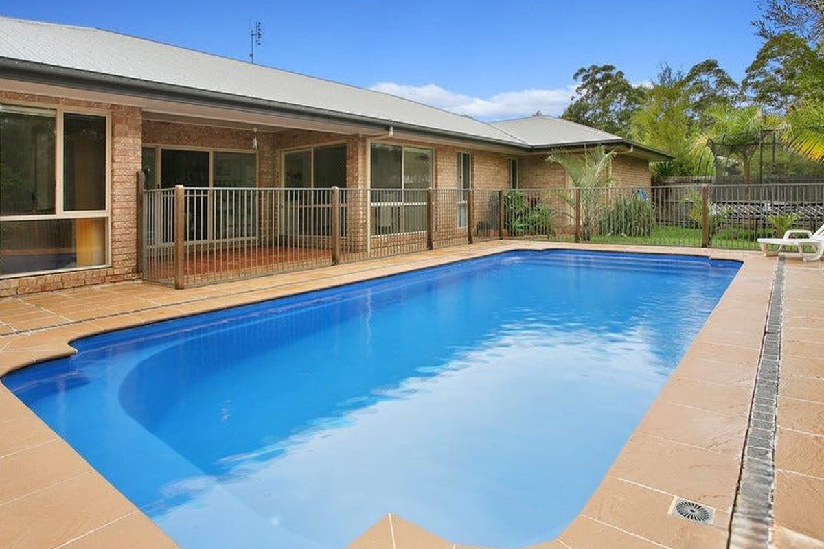 12 Dollarbird Dr, Pomona