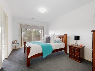 8 Sussex Court , Tarneit